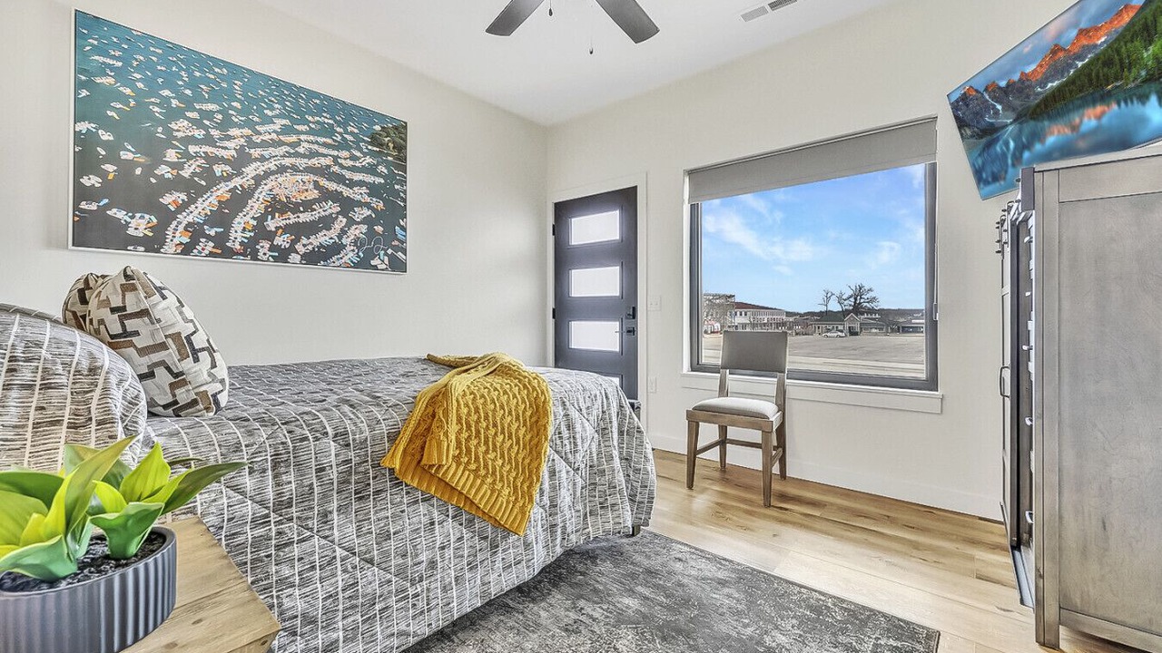 Photo of Bedroom in Arnolds Park