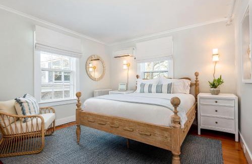 Nantucket Town Hotel | Nantucket Periwinkle