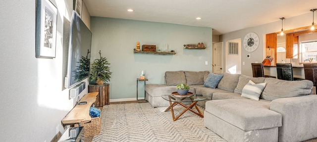 Family Home w/Hot Tub, 2 Mi to El Dorado Beach! in South Lake Tahoe