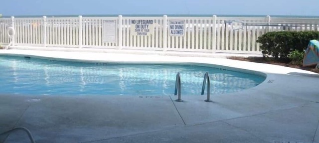 Awesome Oceanfront Condo, Unique Custom Features, Paradise Pointe, Cherry Grove in North Myrtle Beach