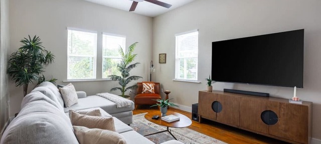 Stylish 3BR Bungalow | Family & Group Ready | 1 Mi to River Walk + Alamo in San Antonio